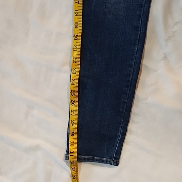 Old Navy Dark Blue Women's Skinny Jeans - Picture 4 of 7